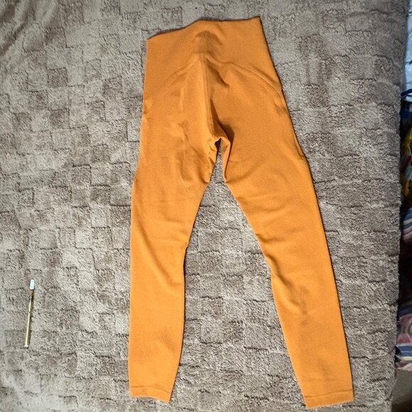 NWOT Lululemon InStill High-Rise Orange Tights 25" SmoothCover™ Yoga Leggings 4 - Picture 5 of 11